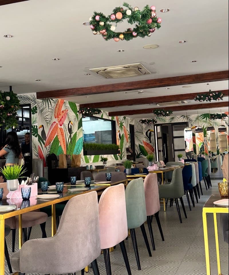 The dining rooms at Canvas, Chamiers Road